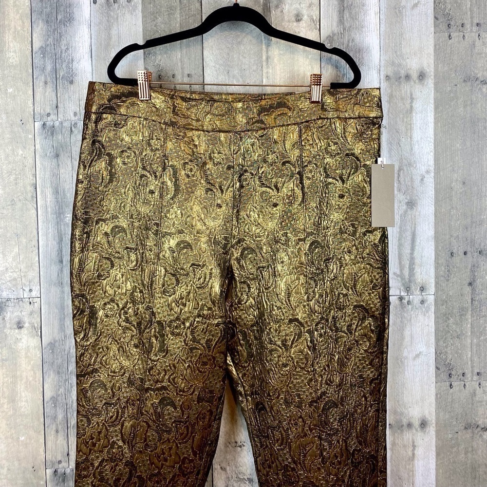 Soft Surroundings Metallic Gold Paisley pants. - Picture 4 of 16